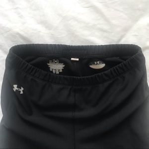 Small UA won’t-ride-up leggings